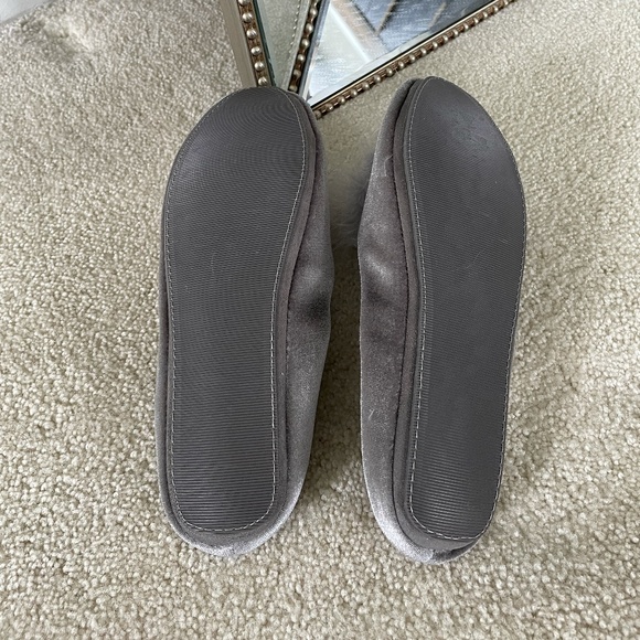 Slippers - Picture 4 of 5